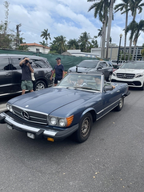 Rudy Giuliani in the Mercedes Benz that Ruby Freeman and Shaye  Moss own following the lawsuit 