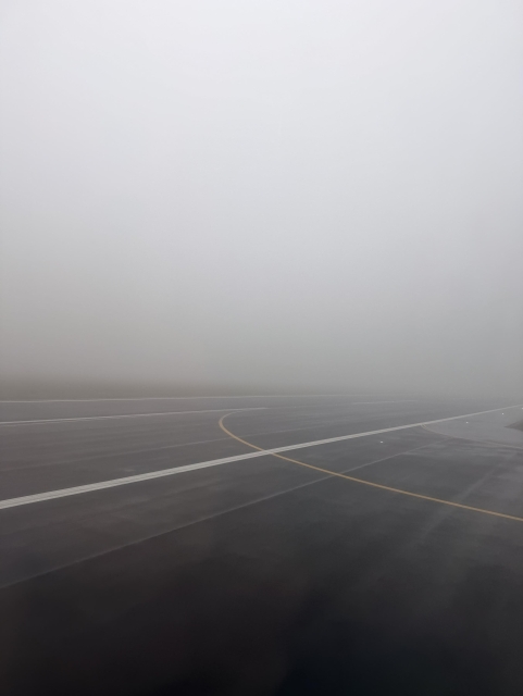 Brussels eunway in the fog